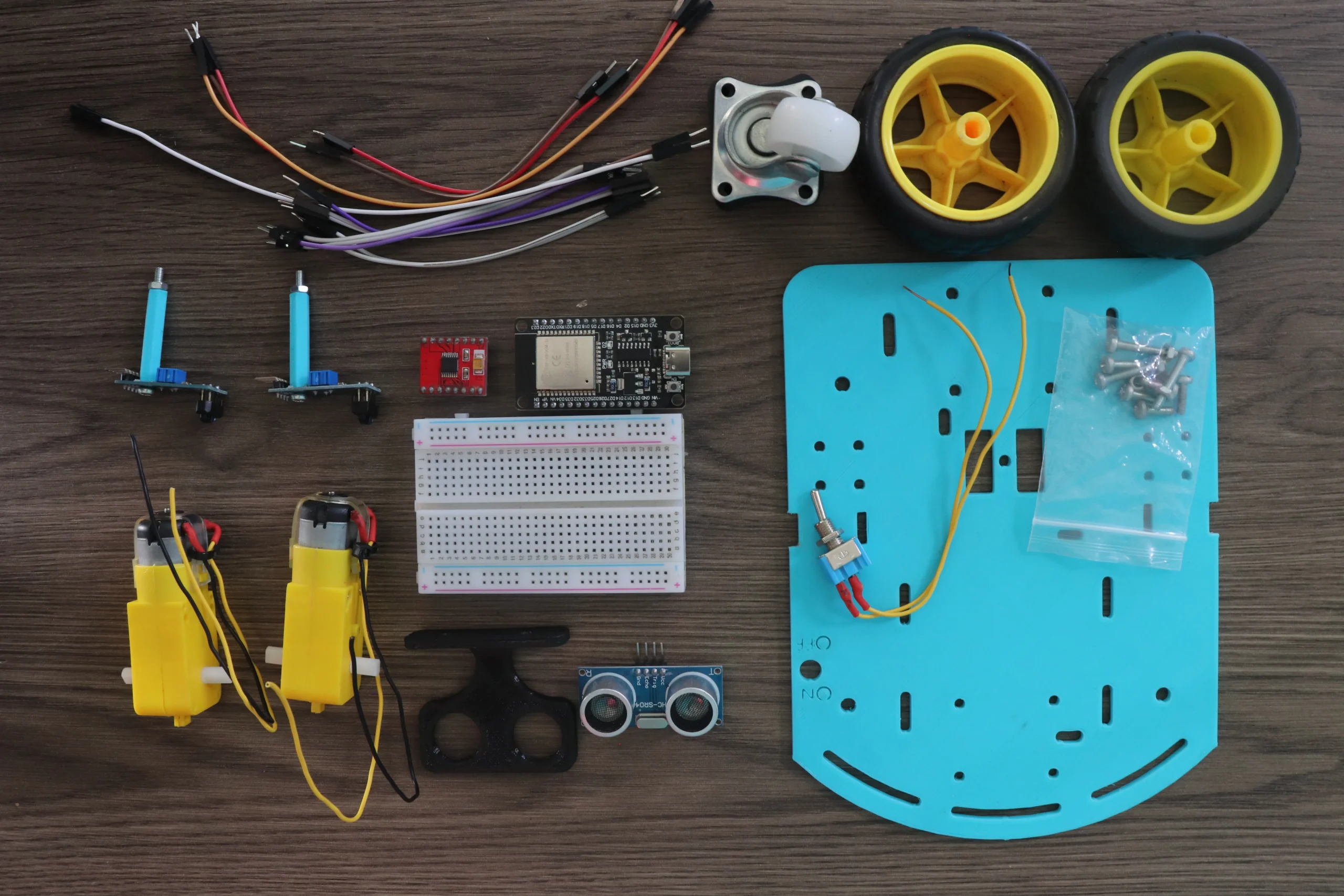 KIT Robot Movil ESP32 (1)