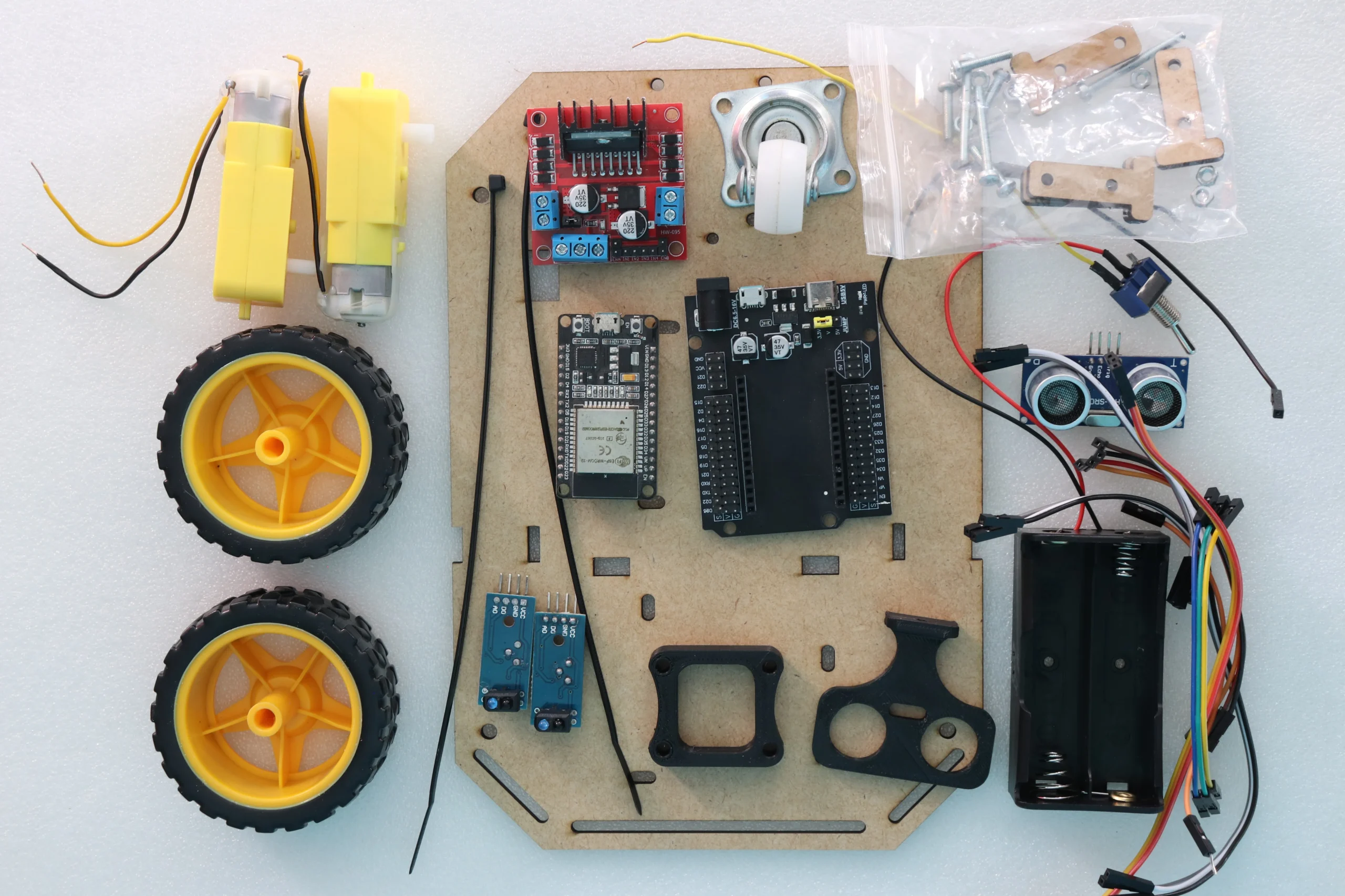 Kit de robot móvil con ESP32 y todos sus componentes electrónicos sin ensamblar